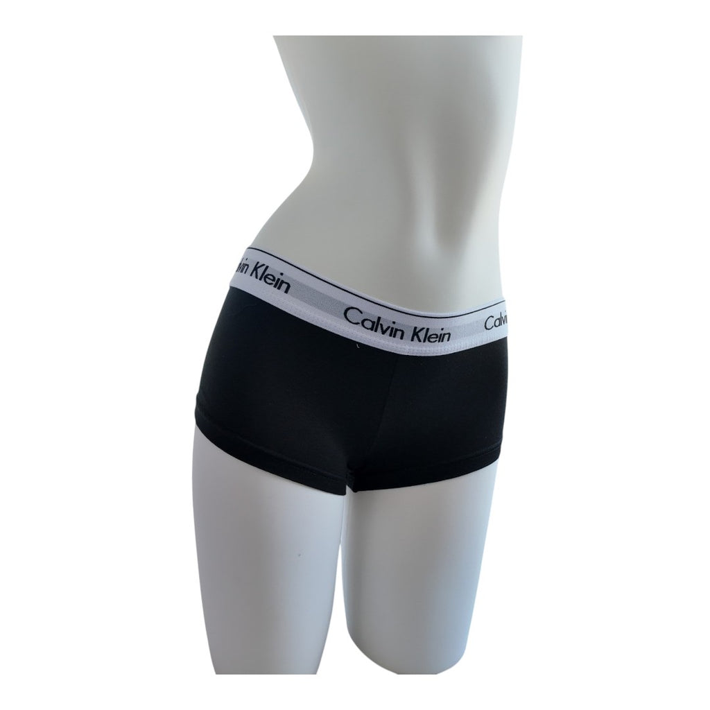 Эмэгтэй Calvin klein Boxer загвар